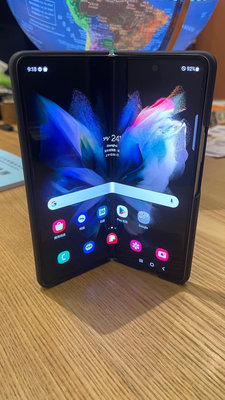『皇家昌庫』SAMSUNG Galaxy Z Fold3 5G 256G 中古 二手 韓版 摺疊機 韓劇 液晶瑕疵