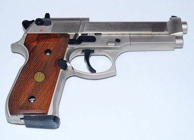 德國武器工廠Walther  Berreta92型銀色木柄.45版12條膛線co2手槍刑事鑑驗版20焦耳以下