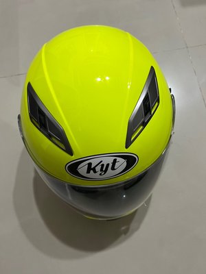 KYT 全罩式安全帽螢光色使用不到5次(尺寸:L)