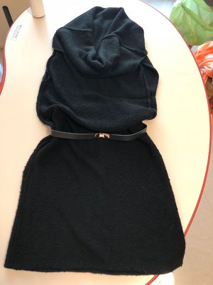 (二手九成新）百貨專櫃品牌giordano ladies黑色中厚針織三穿式洋裝、圍巾、上衣 含皮腰帶