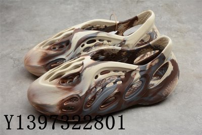 YEEZY Foam Runner "MXT Cream Clay" 經典 洞洞鞋 男女鞋 GV7908