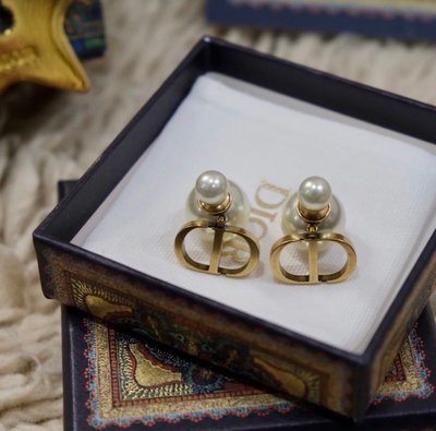【翰貝格名牌館】全新真品 Dior Triba 復古金 字母 白色 大小 珍珠 針式 耳環