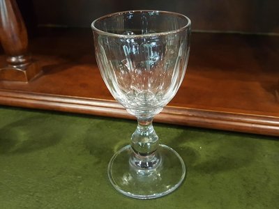 【卡卡頌 歐洲跳蚤市場/歐洲古董 】法國老件_手工雕刻水晶玻璃杯 酒杯 (高11cm) g0299