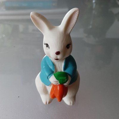 【Marsco】兔子拿紅蘿蔔早期陶瓷擺飾擺設品