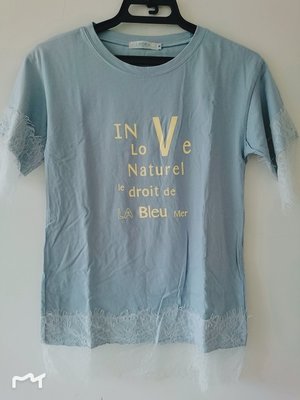 轉賣 OB嚴選 IMODA 藍色 淺藍 拼接 睫毛 蕾絲 英文 字母 短袖 上衣 T-shirt