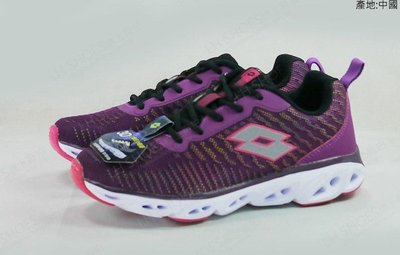【滿千免運費】LOTTO(樂得) 紫色 電光夜行者反光風動慢跑鞋 6257