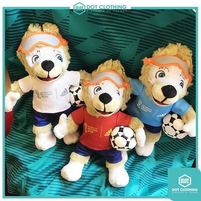 DOT聚點【絕版商品】 ADIDAS RUSSIA 2018 世界盃 世足賽 吉祥物 紮比瓦卡 狼 毛絨 玩偶 玩具 公仔 娃娃
