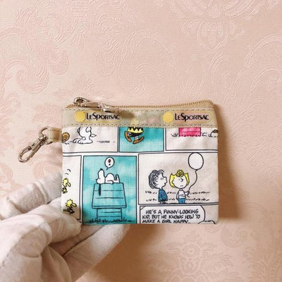 新款熱銷 LeSportsac x Snoopy 史努比漫畫格 淺色 掛勾 零錢包 收納包 鑰匙包 證件夾 工作證 降落傘防水 限量