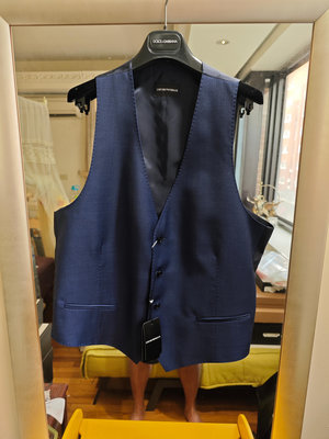 EMPORIO ARMANI全新真品深藍色純羊毛西裝背心(48~52號)-----1.5折出清(不議價商品)