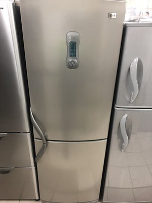 【小賴二手家電(冰箱 電視 洗衣機)】LG樂金 327公升電冰箱  賣場各種樣式齊全又便宜