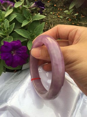 A+天然紫羅蘭 翡翠玉鐲～窄版～《瑞紫4款》～手圍19號（舒服），手圍19.5號（合手），內徑60mm寬15厚7mm，紫翡翠玉鐲！紫羅蘭玉鐲！～｛熊寶貝珠寶｝～