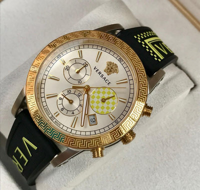 VERSACE Sport Tech 金色配白色面錶盤 黑色橡膠錶帶 石英 三眼計時 男士/女士手錶 VELT00519