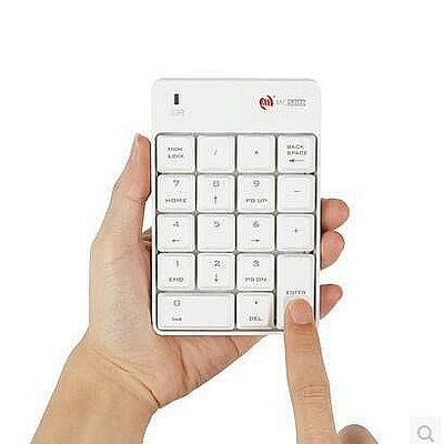 現貨：2.4g數字鍵盤 電腦數字小鍵盤財務專用鍵盤 迷你鍵盤