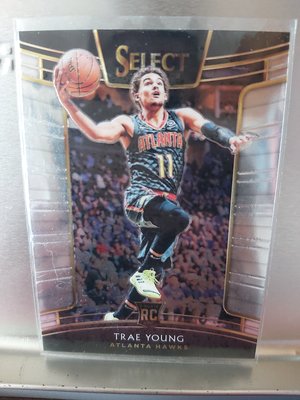 18～19 SELECT  TRAE YOUNG  RC 金屬特卡 CURRY DONCIC KD