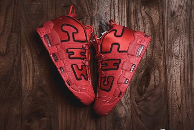 Nike Air More Uptempo Chicago 復古 籃球鞋“芝加哥黑紅絲綢字體”AJ3138-600