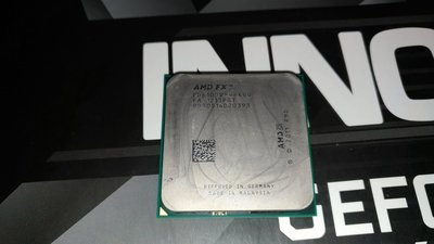 新達3C AMD AM3+ FX-6100 3.3 GHz 快取 8MB 推土機 六核心處理器 售價=1100元