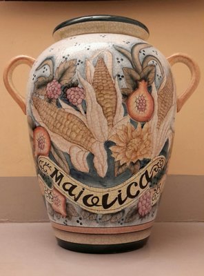 【波賽頓-歐洲古董拍賣】歐洲/西洋古董 意大利托斯卡尼 大型手工彩繪陶瓷花瓶(有落款高度:46cm)