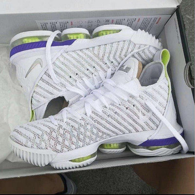 Nike LeBron 16 Buzz Lightyeat 詹姆斯 巴斯光年 氣墊運動籃球 公司現貨秒發慢跑鞋【ADIDAS x NIKE】