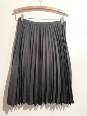一折賠售～全新吊牌還在 Donna Hsu 高質感氣質薄呢灰色百褶裙