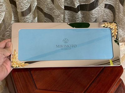 Mikimoto御木本 不銹鋼珍珠鏡面相框 對角有兩顆珍珠