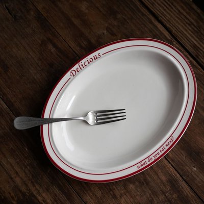 法式鄉村風橢圓陶瓷盤  盤子 橢圓魚盤 早餐盤 白色 紅色 紅線 陶瓷盤 大盤子 餐具【小雜貨】