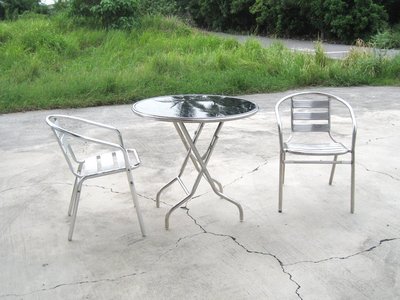 不鏽鋼玻圓折桌 不鏽鋼框架 強化玻璃桌面 可耐風吹雨淋 戶外桌椅 折合桌椅 餐桌 庭院桌