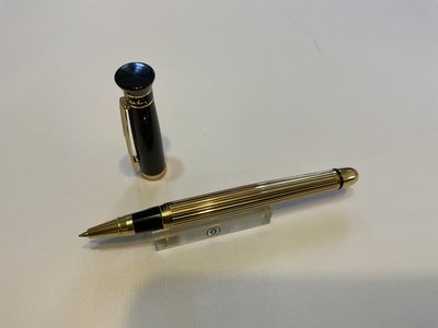法國皮爾卡登Pierre Cardin 鍍金桿黑色烤漆蓋鋼珠筆42(非萬寶龍西華百利金St Dupont)