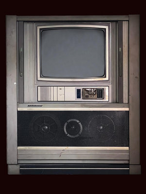 *古土金商行* 1960s-1970s 歌林 Kolin CM-681UR 彩色拉門電視機