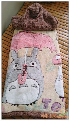 日本原裝進口 最新款 宮崎駿 TOTORO 龍貓 連帽毯 罩杉 小毛毯 懶人被 外出看球賽 又不想穿厚重外套