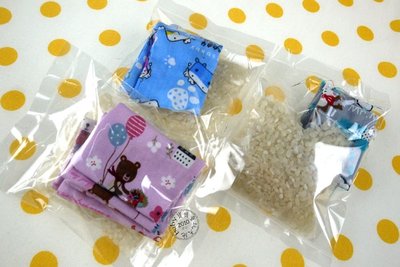 【寶貝童玩天地】【HO069-2】童玩沙包 1組(5個小沙包) 材料包 (隨機出貨) - 可愛圖案*HM01