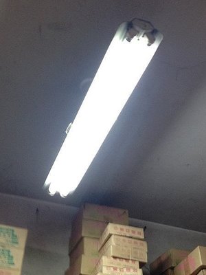 《小謝電料》自取 T8 LED 吊鍊式 日光燈具 吊鍊 燈具 4尺 雙管 空台