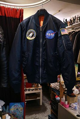 [ Satisfaction ] 3500元起標無底價  ALPHA Industries經典NASA深藍色MA 1飛行外套