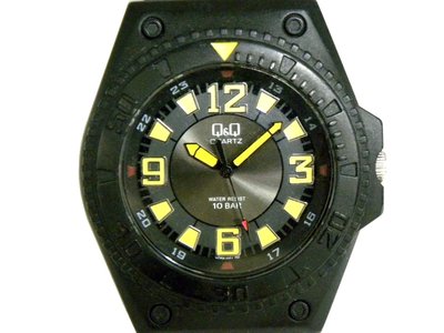 [專業模型] 潛水錶 [Q&amp;Q B3046] 星辰副廠 圓型石英潛水錶[黑色面]/中性/新潮/軍錶