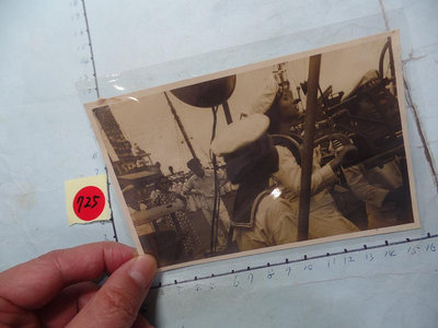 民國42年 金門 勞軍女學生參觀軍艦 *大張古董黑白,照片,相片**稀少品10