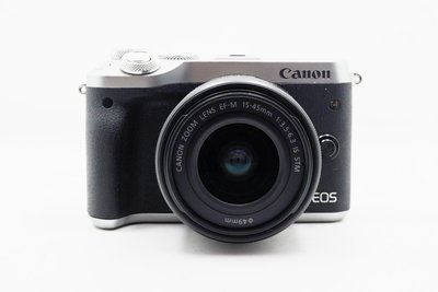 【台南橙市3C】Canon EOS M6 + 15-45mm 單鏡組 銀色 二手 APS-C 單眼相機 #89175