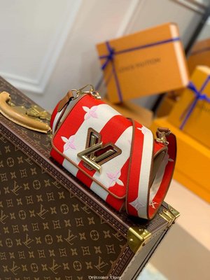 二手Louis Vuitton LV Twist MM bag 紅白刺繡 單肩斜挎包M57722