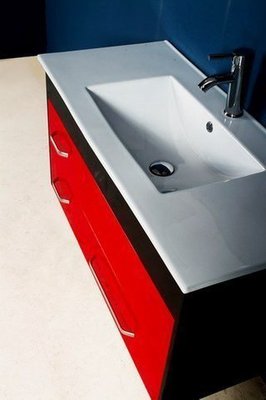 FUO衛浴: 90公分紅黑配 發泡板防水浴櫃組(附龍頭,鏡子,置物架)2053RB特價最後1组