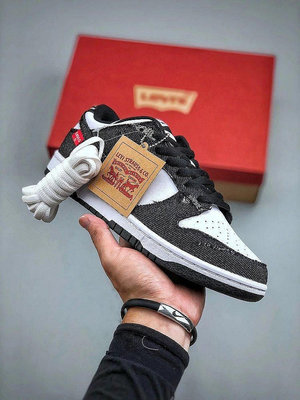 Nike SB Dunk Low Levis 牛仔黑白 休閑運動板鞋 LE0021