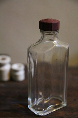 早期透明老玻璃罐