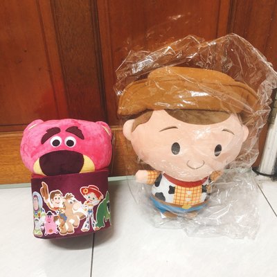全新正版 玩具總動員 toy story 熊抱哥娃娃 桌上型置物桶 tsum tsum 胡迪娃娃(12吋) 玩偶
