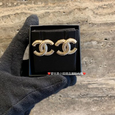 Chanel 經典熱賣款 CC 水鑽珍珠 耳環  好美???