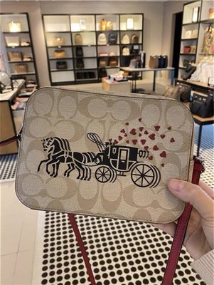 Coach 91041 新款Carriage 馬車愛心Logo女士相機包 斜跨小方包 附購買證明