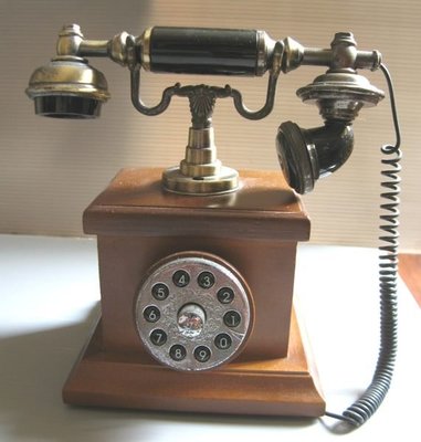 《打貓堡》早期懷舊【電話造型~打火機】(28070)