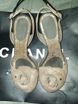 Chanel山茶花跟鞋