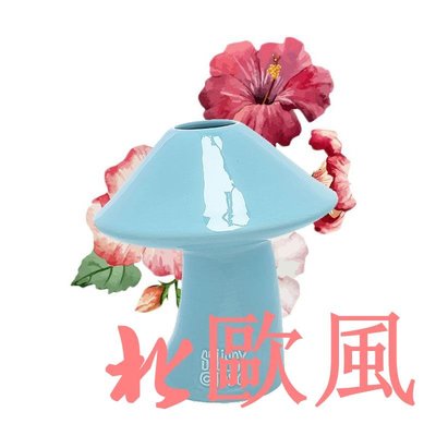 北歐風預告STUSSY MUSHROOM CERAMIC VASE 藍色 字母LOGO 蘑菇花瓶 陶瓷