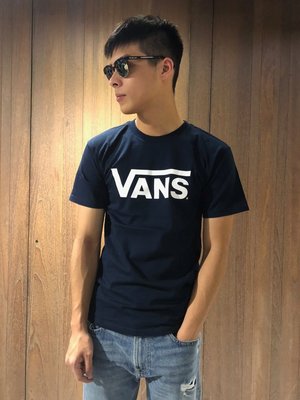 美國百分百【全新真品】VANS T恤 T-shirt 短袖 卡車 滑板 潮流 logo 深藍 上衣 M L號 G738