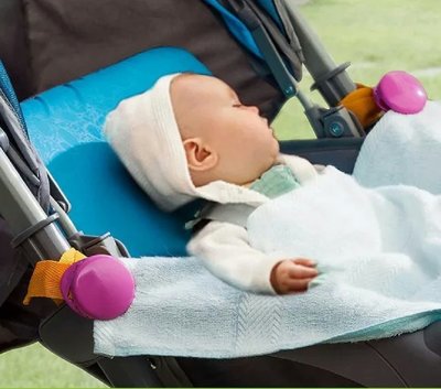 嬰幼兒用品 日本手推車傘車 嬰兒床 嬰兒車防踢被夾 安全扣夾 棉被被子空氣毯毛毯蓋被夾 口水兜口水巾夾（一組2入)