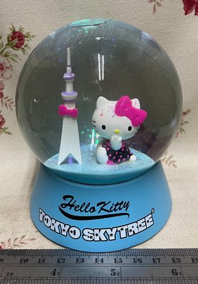 龍廬-自藏二手出清~日本Hello Kitty東京晴空塔TOKYO SKYTREE雪花球/只有1個 水球  擺設裝飾品