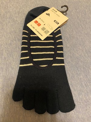UNIQLO  深藍色 五指船型襪 男女通用 材質極舒服 單雙 限量特價:99元