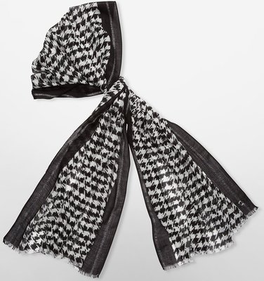 全新美國名牌 Calvin Klein 黑白似千鳥紋相間絲巾圍巾長巾，只有一條，低價起標無底價，本商品免運費！